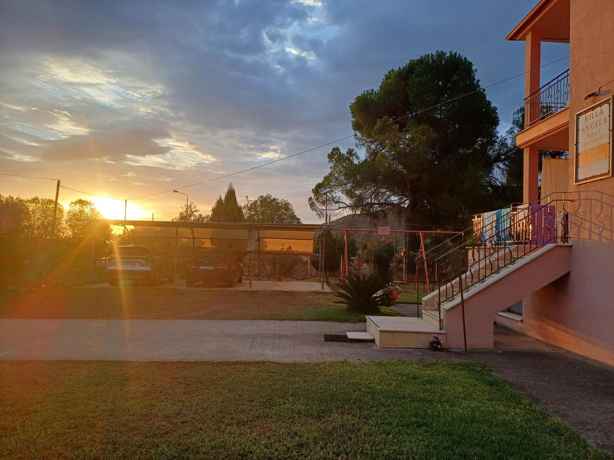 Villa Angela Sikiá Exterior foto
