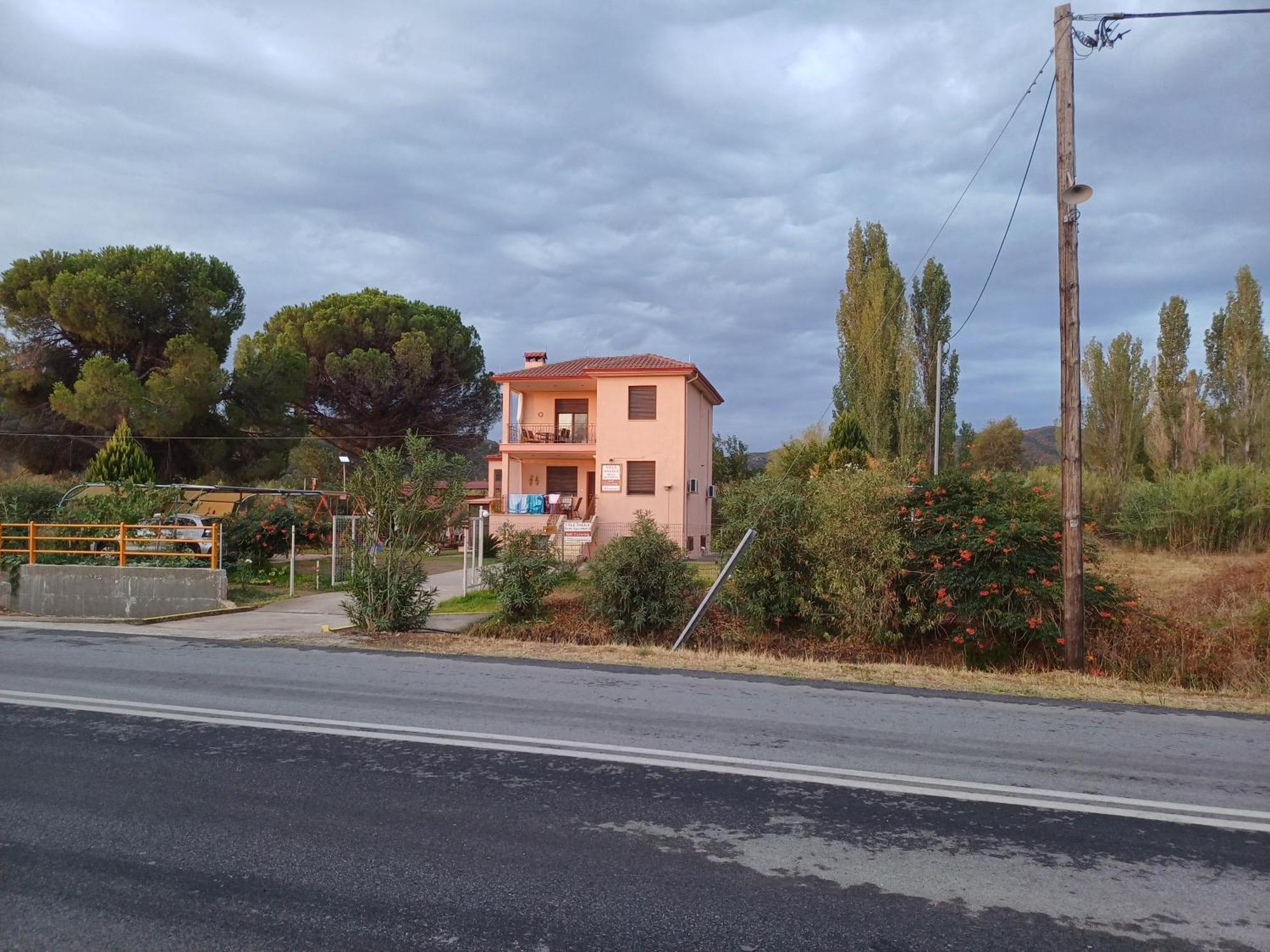 Villa Angela Sikiá Exterior foto
