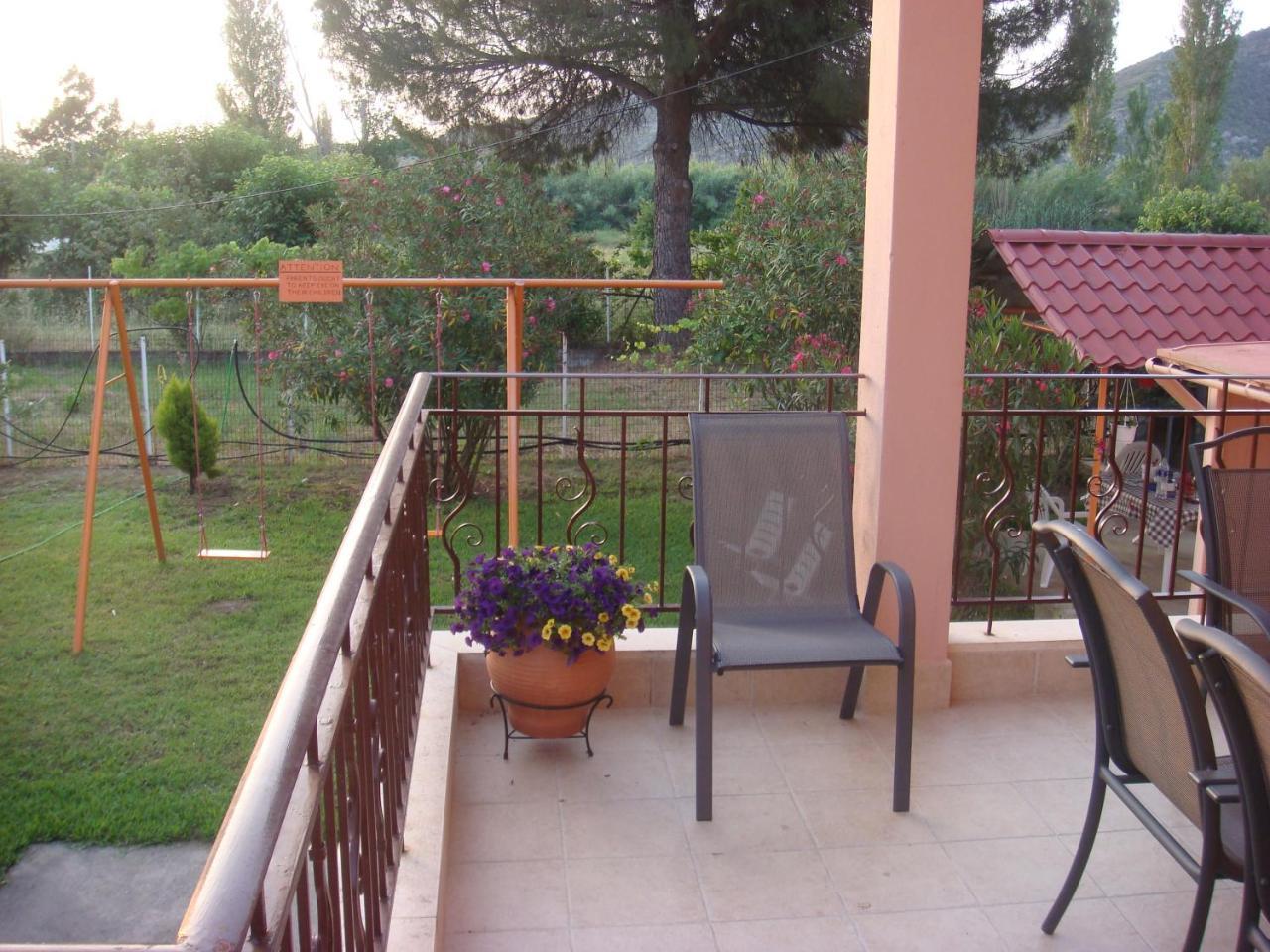Villa Angela Sikiá Exterior foto